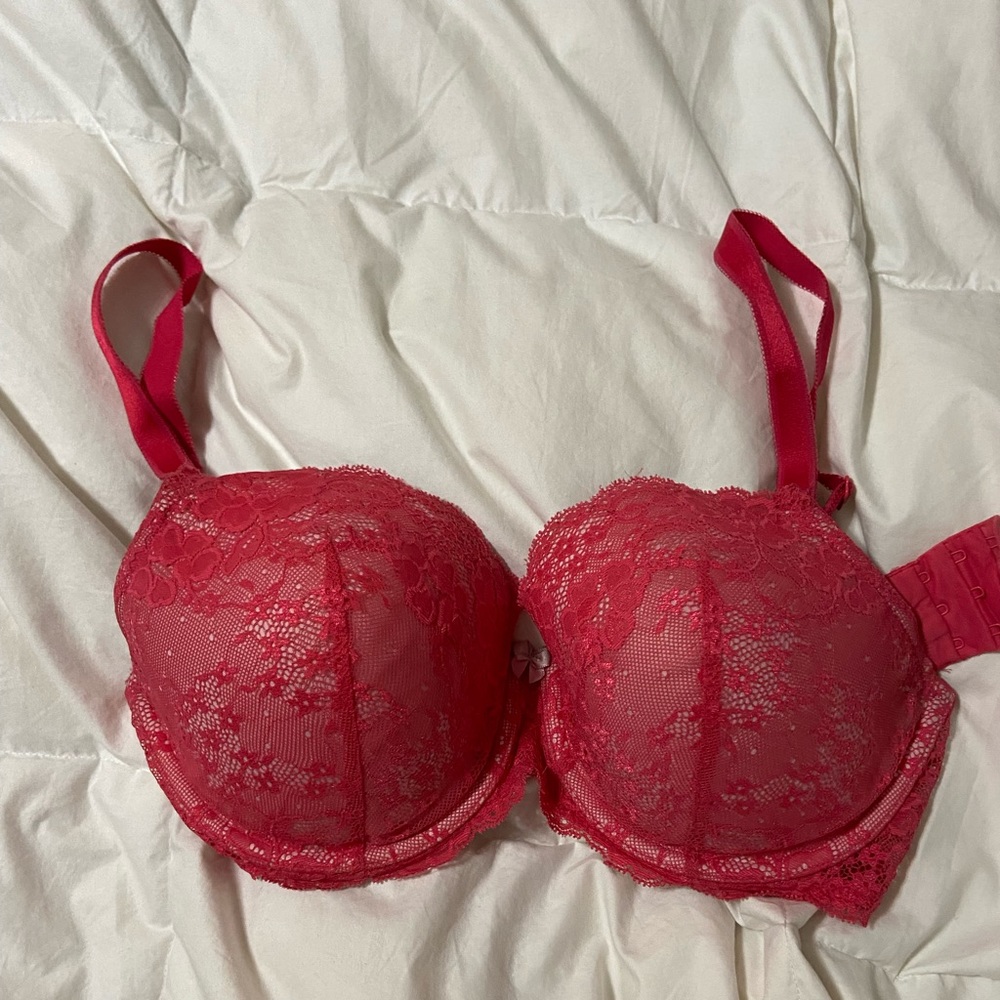 Victorias secrete pink lace lined Demi